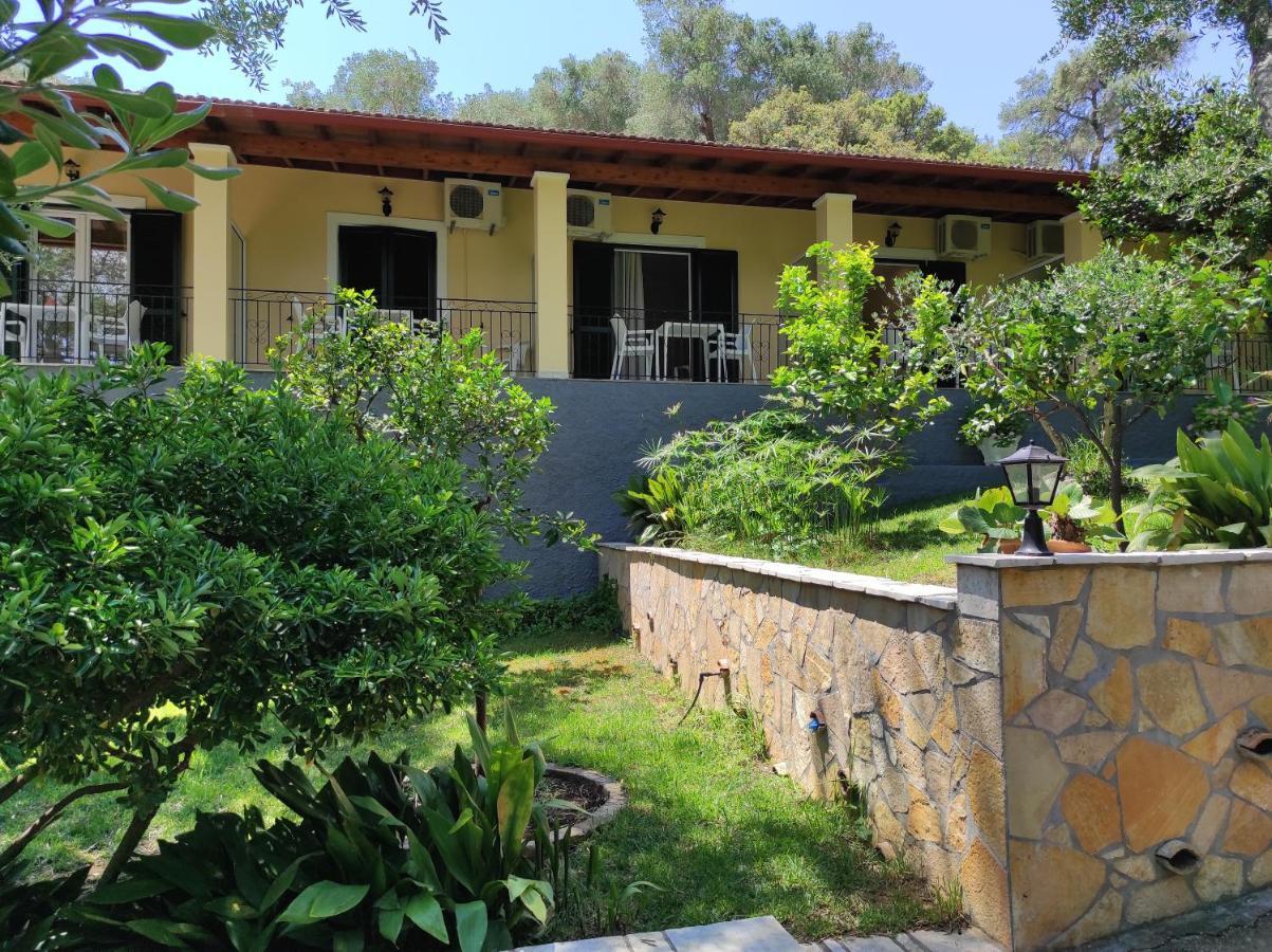 Villa Eleni - Studios เลียปาเดส ภายนอก รูปภาพ