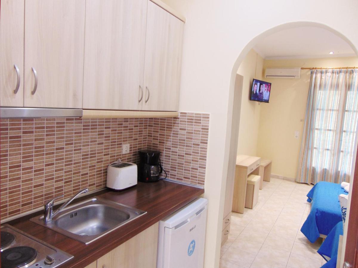 Villa Eleni - Studios เลียปาเดส ภายนอก รูปภาพ